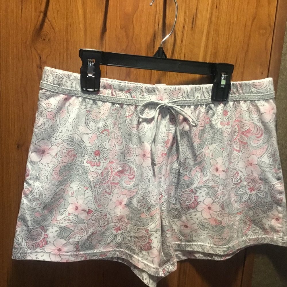 NWOT. Jockey Brand Women’s Size M Grey & Pink Print PJ Shorts